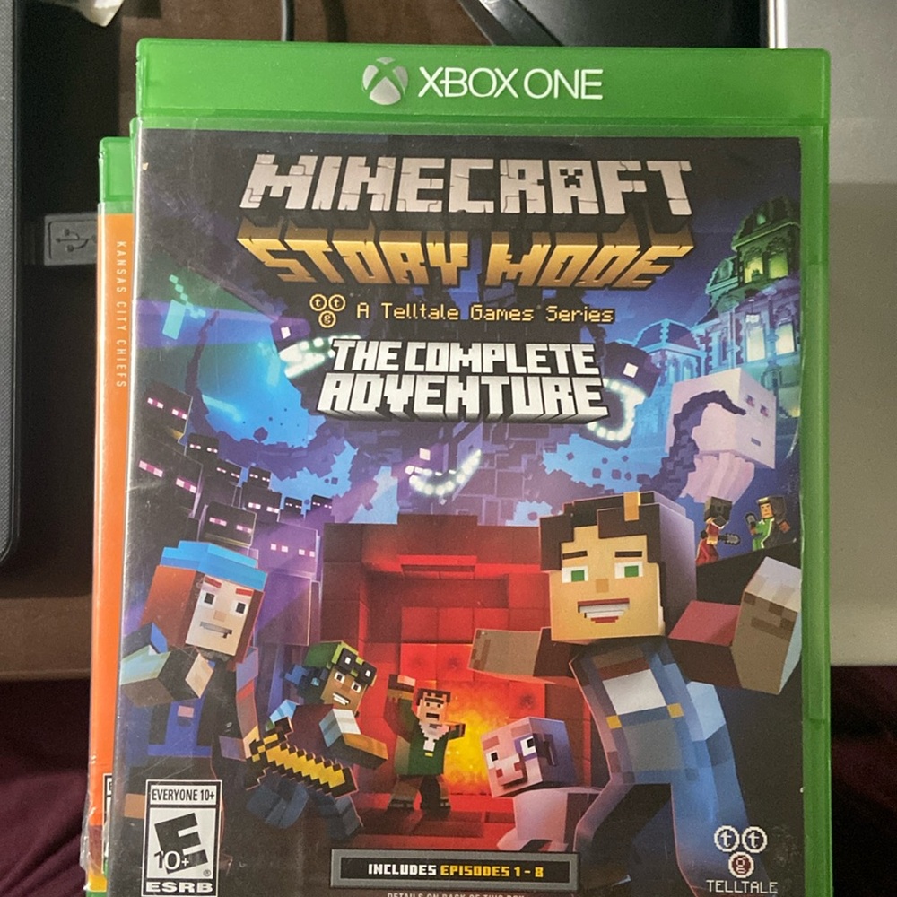 XBOX ONE MINECRAFT The complete adventure, one player